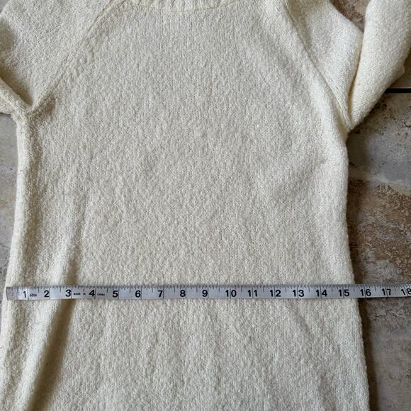 LL Bean Women’s Wool Blend Cream Thin Knit Turtleneck Long Sleeve Sweater Small - Picture 6 of 12
